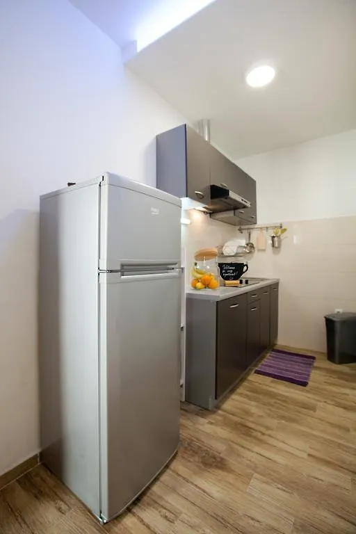 Apartment Irma Pula