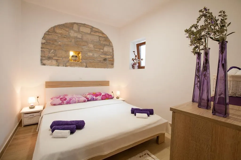 Apartment Irma Pola