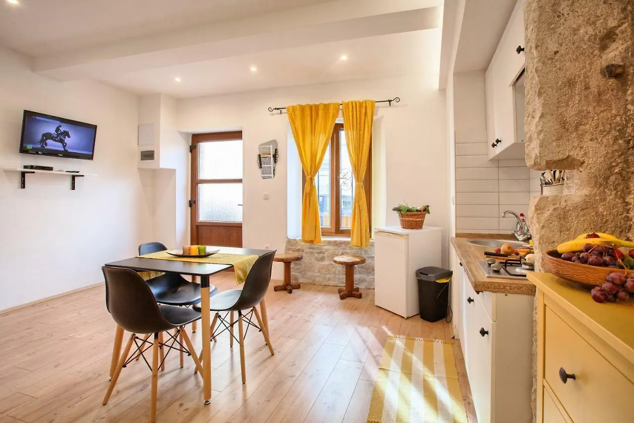 Apartment Irma Pola Croazia