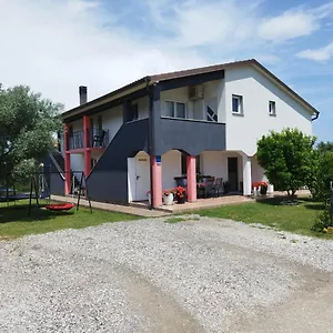 Marijan Pola
